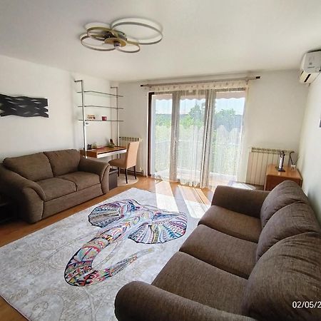 Arka Apartment Craiova Buitenkant foto